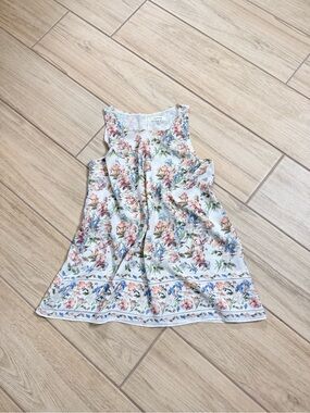 Max Studio Floral Sleeveless Blouse Medium Ivory Blue Boho Pleated Top EUC